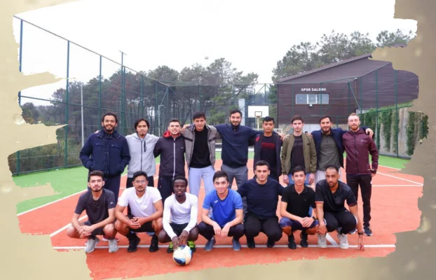 Birlikte Futbol Oynadık